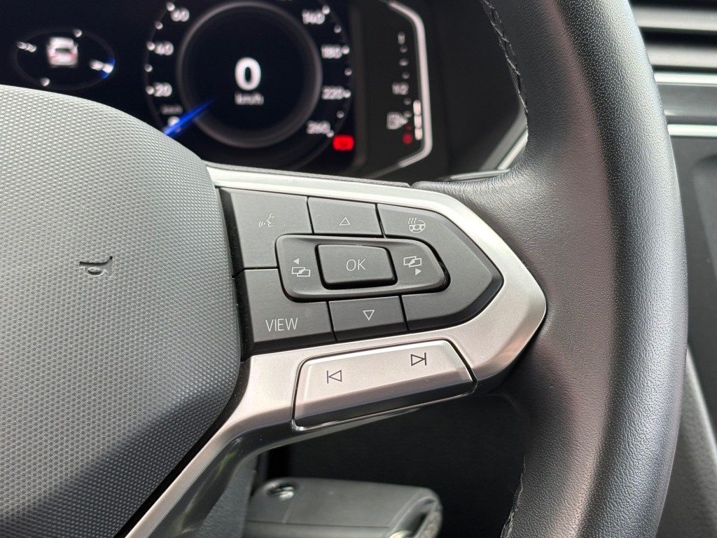 Volkswagen Tiguan 1.5 TSI ACT. FACELIFT LED DIGITALE-SCHERM NAVI CARPLAY CAMERA AIRCO LMV PDC 52675966-15.jpg | VSB Autos