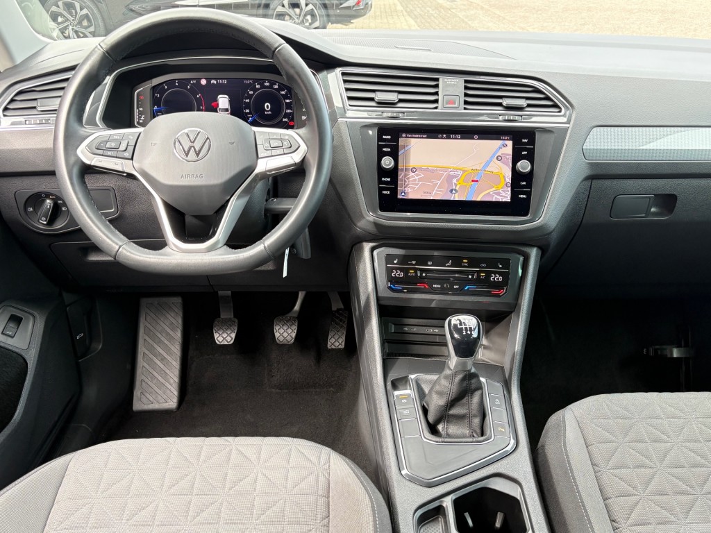 Volkswagen Tiguan 1.5 TSI ACT. FACELIFT LED DIGITALE-SCHERM NAVI CARPLAY CAMERA AIRCO LMV PDC 52675966-5.jpg | VSB Autos