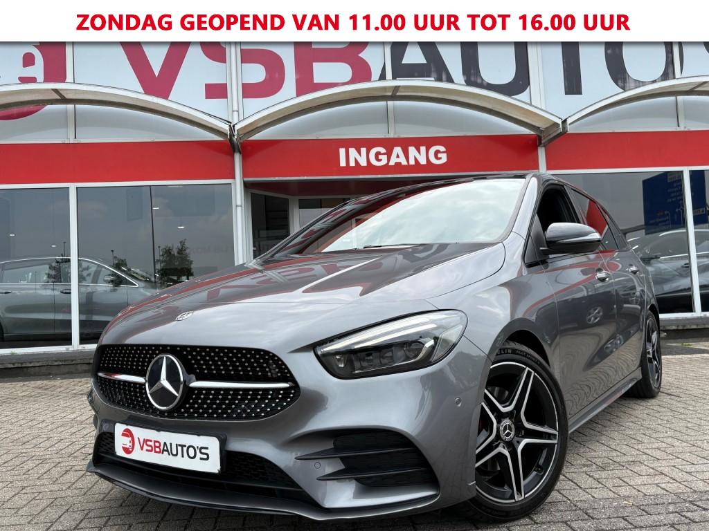Mercedes-Benz B-Klasse B180 AUT. AMG-PAKKET PANO-DAK SFEERVERLICHTING NAVI CAMERA AIRCO LMV 53075962-0.jpg | VSB Autos